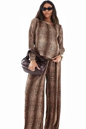 Mama;licious Mamalicious Maternity plisse wide leg trouser co-ord in leopard print