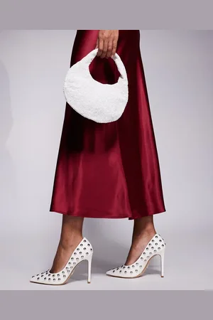 Steve Madden Thrives-S pointed court shoes with dome studs in