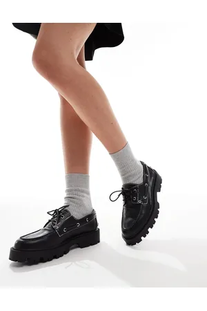 Schuh Leora chunky boat shoes in
