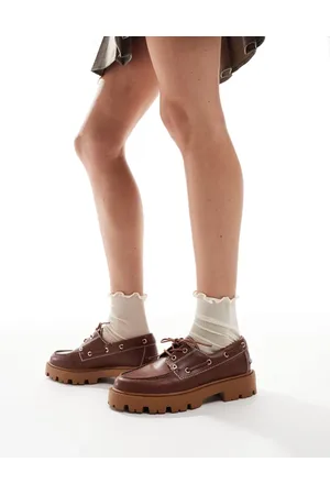 Schuh Leora chunky boat shoes in tan