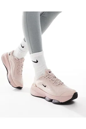Nike Versair premium trainers in