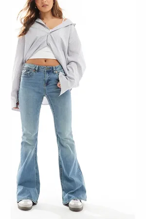 Stradivarius Low rise flare jean in mid