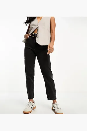 Stradivarius Petite slim mom jean in
