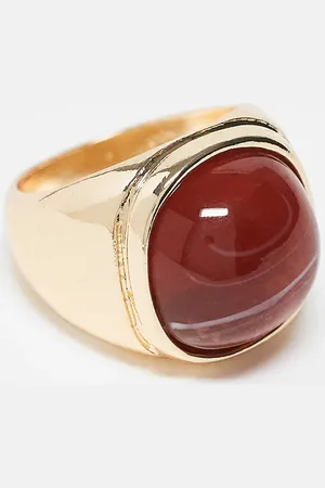 Reclaimed Unisex gold ring with red stone