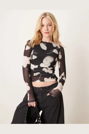 New Look Ruched side long sleeve mesh top in pattern