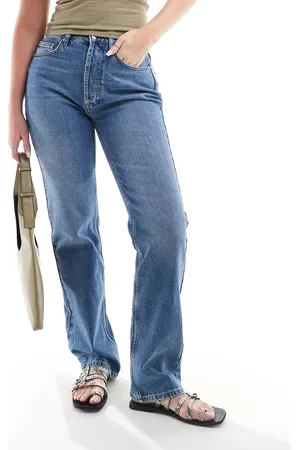 Topshop Hourglass Ember low rise wide leg jean in mid