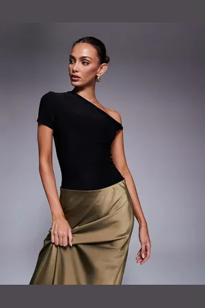 Fashionkilla Double sculpted slinky asymmetric twist detail body in