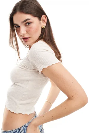 ONLY Cropped lettuce edge t-shirt in stone