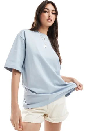Bershka Oversized boyfriend tee in baby