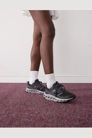 On Running ON Cloudhorizon performance outdoor trainers in