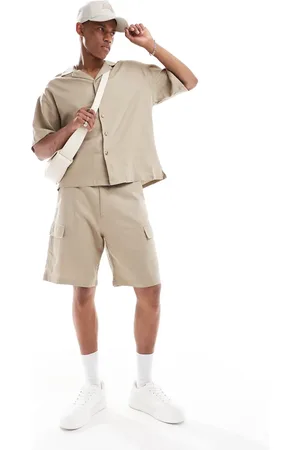 ADPT. Linen mix cargo short in beige