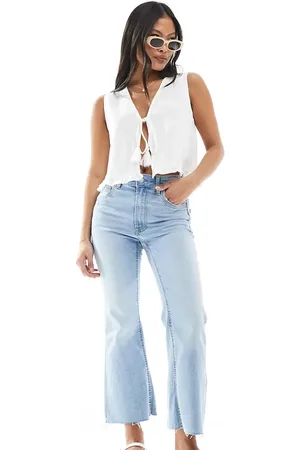Stradivarius Petite D78 cropped flare jean in light wash