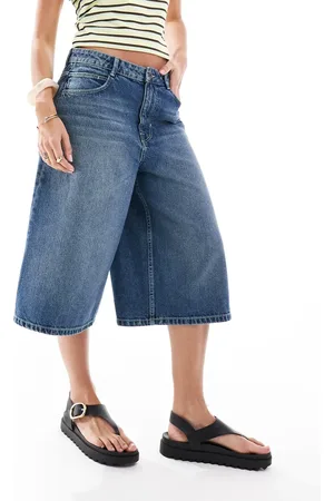 Bershka Baggy denim jorts in washed