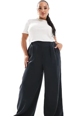 ASOS ASOS DESIGN Curve relaxed straight leg trousers in washed