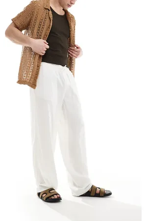 New Look Linen blend wide trouser in off white
