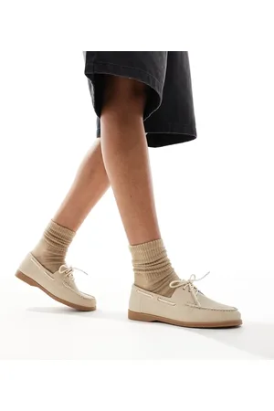 London Rebel Lace up boat shoes in taupe