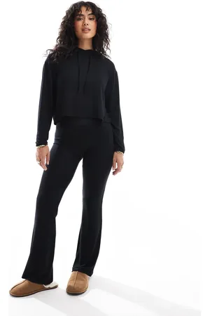 Cotton On Cotton On super soft asia fit relaxed flare sleep bottoms in co-ord