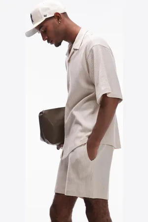 Topman Oversized fit waffle short in stone