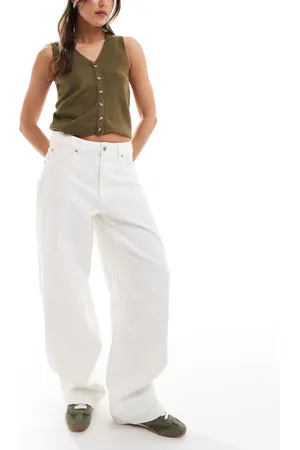 Stradivarius Adjustable waist barrel jean in white