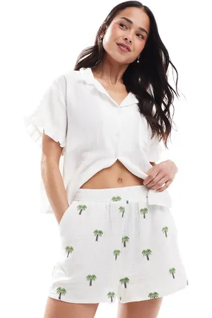 Stradivarius Short in palm print