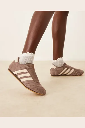 adidas Taekwondo trainers in