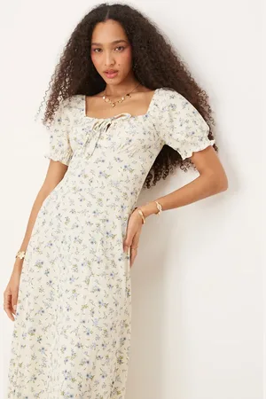 New Look Crinkle milkmaid midi dress in cream floral