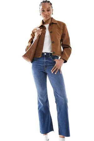 Stradivarius Tall D78 cropped flare jean in medium wash