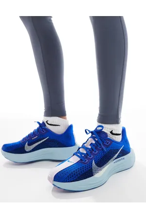 Nike Pegasus Plus trainers in
