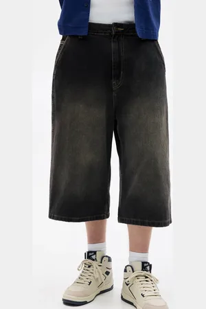 Pull&Bear Super baggy denim shorts in