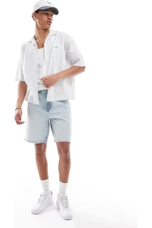 Pull&Bear Standard fit denim short in light