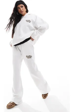 Kaiia Exclusive wide leg leopard logo joggers co-ord in cream