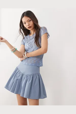 Amy Lynn Sheer lace floral tee in dusty