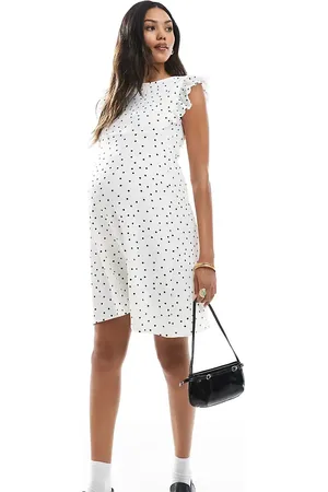 Mama;licious Mamalicious Maternity ruffle detail jersey knee dress in spot print