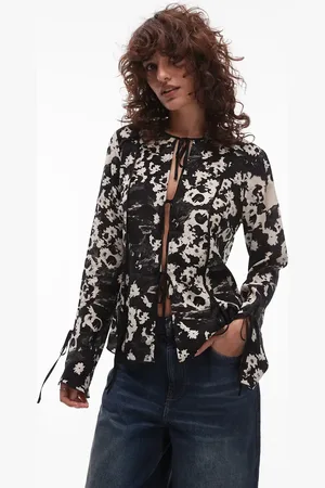 Topshop Binding bed jacket in blurred mono floral
