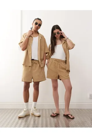 Reclaimed Unisex cord short in brown