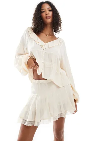 Pull&Bear Lace detail tiered mini skirt co-ord in ecru