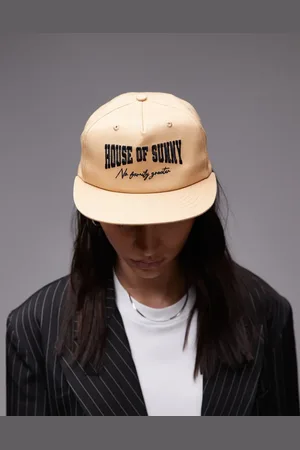 House of Sunny The power cap in tan