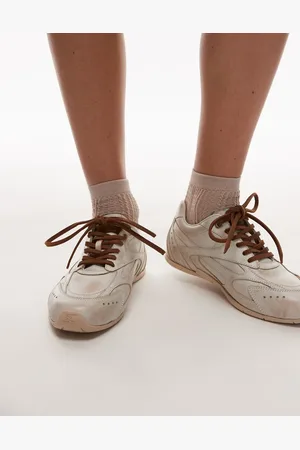 Bronx Myr-aa trainers in off white vintage brush off leather