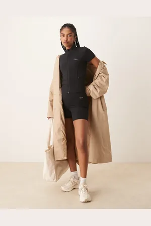 Tala SkinLuxe V Waist Short in