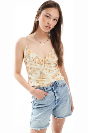Pull&Bear Strappy cami top in floral print