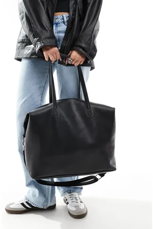 PASQ Twin strap shoulder bag in