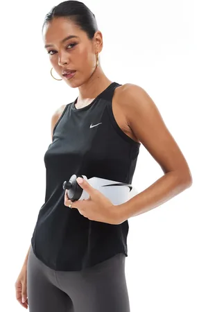 Nike Tempo Dri-Fit vest in
