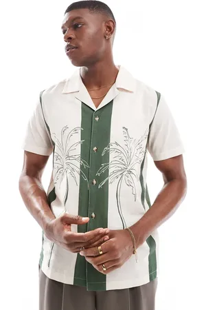 New Look Palm print retro bowling shirt in green