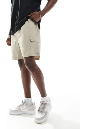 Cotton On Cotton On cargo short in gravel