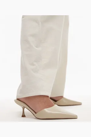 Topshop Dorota kitten heel pointed mule in cream