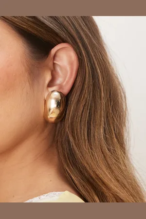 ASOS Stud earrings in circular shape in tone