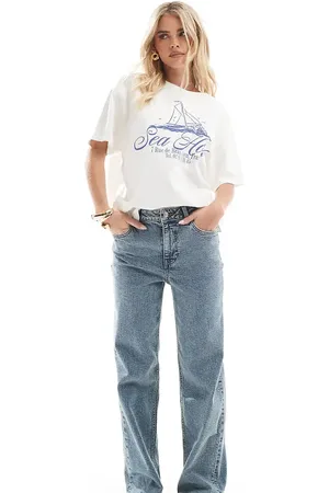 Miss Selfridge Heart pocket straight leg jean in dirty wash