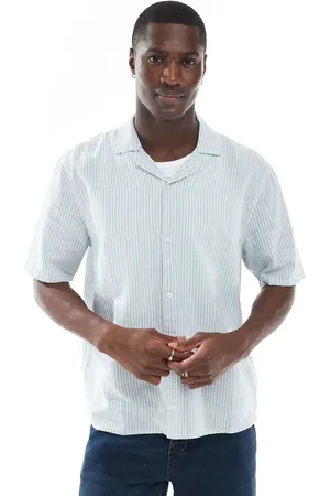 Hollister Textured short sleeve shirt in stripe