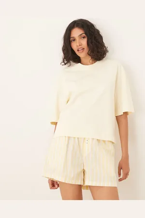 Gina Tricot Short sleeve boxy tee in buttermilk