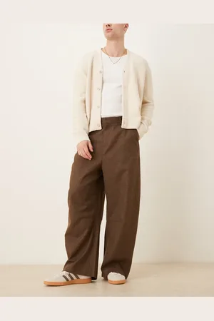ASOS Smart horseshoe fit trousers with front pleats in brushed fabric